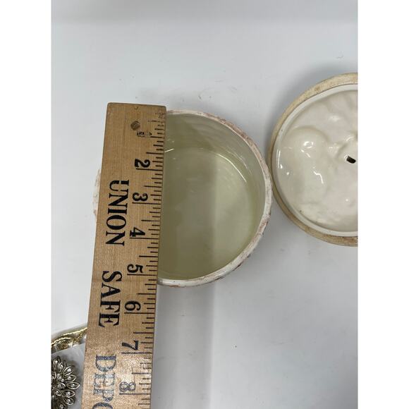 Ceramic Basket Canister Daisies & Caterpillar Lid - Vintage 1973 Pottery -Signed - Picture 8 of 9